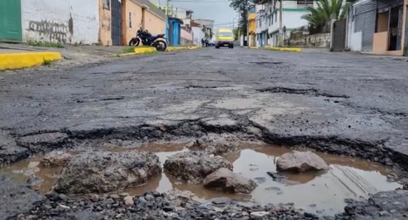 Estado de México: Calle en Tultitlán cumple 20 años sin ser remodelada