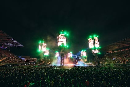 Luego de esperar casi siete años, Metallica regresó a México para reencontrarse con sus fanáticos en el recién inaugurado Estadio GNP Seguros de la Ciudad de México, el cual fue testigo de una noche legendaria, en donde la agrupación realizó un recorrido por algunas de las etapas que marcaron su carrera a través de discos como ‘Master of Puppets’ y ‘Ride the Lightning’.