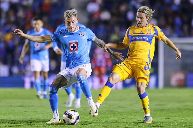 Cruz Azul vs Tigres UANL