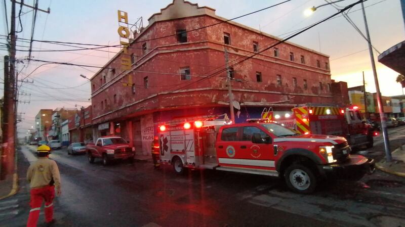 El percance se registró en el hotel Mil Cumbres, ubicado en el cruce de las calles Juan Diaz Covarrubias y Dionisio Rodríguez.