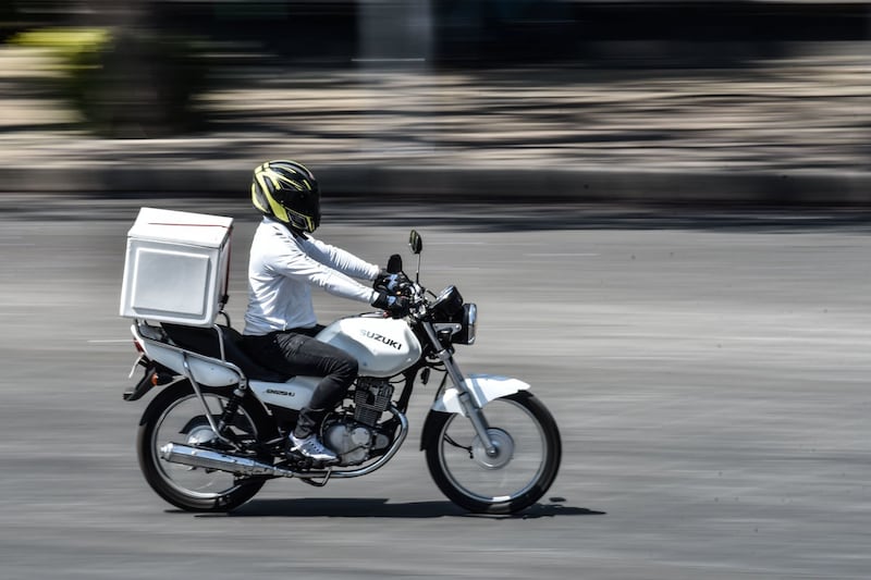 En la capital circulan unas 600 mil motos y se añaden casi 900 mil de la zona conurbada.