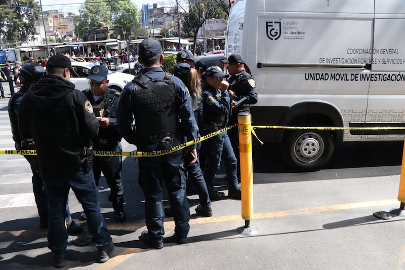 Cortocircuito en la estación Barranca del Muerto de la Línea 7.