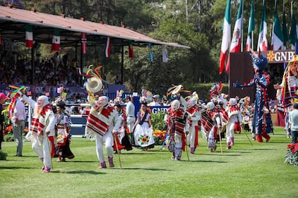 Música y trajes típicos animan la fiesta del Longines Global Champions Tour México