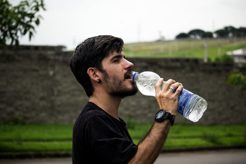 Es importante estar preparado para estos días donde la comida abunda y no siempre cumple con los macronutrientes que tu organismo necesita o puede procesar.