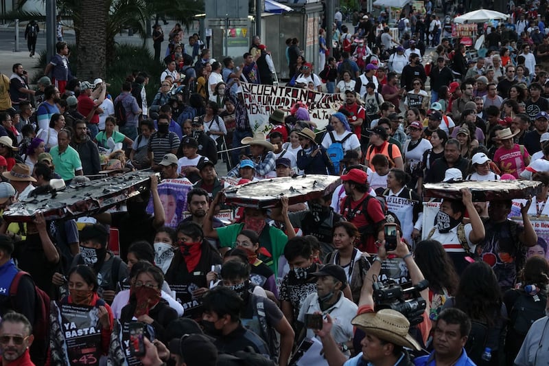 A 9 años de la desaparición de normalistas de Ayotzinapa, continúa reclamo de justicia