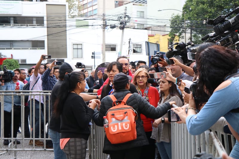 Morena inicia conteo de votos de la encuesta