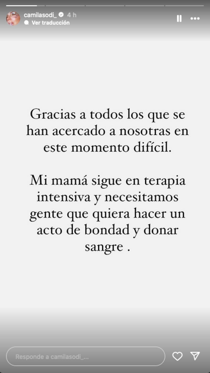 A través de sus redes sociales Camila Sodi solicitó donadores de sangre para su mamá.