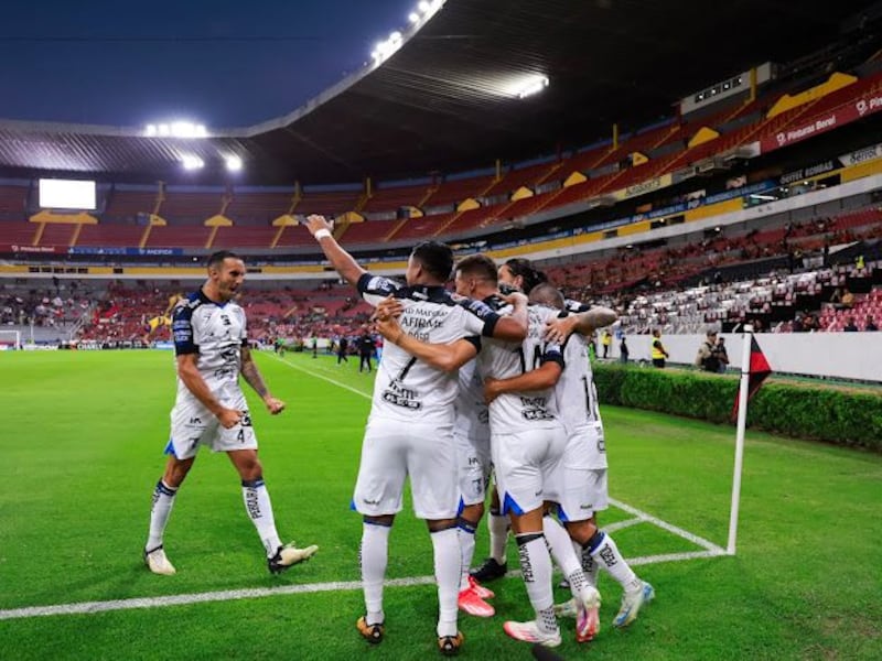 Gallos obtiene una segunda victoria consecutiva.