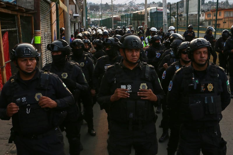 A inicios de mayo vecinos del pueblo San Miguel Topilejo, bloquearon la autopista México-Cuernavaca en protesta por presuntas detenciones arbitrarias.