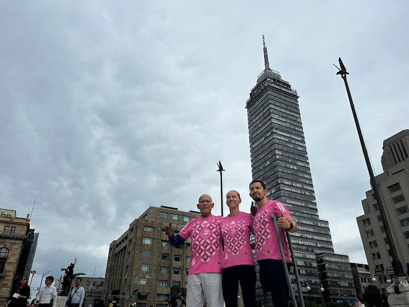 Maratón CDMX 2023 playera