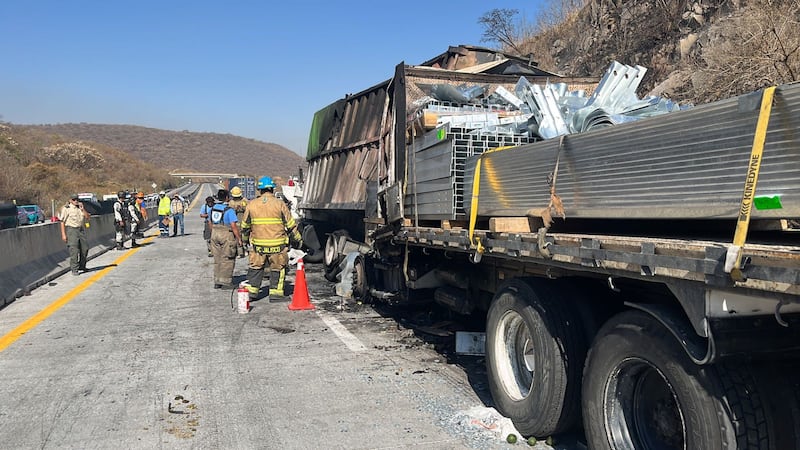 El lesionado fue el conductor del vehículo pesado que transportaba aguacates.