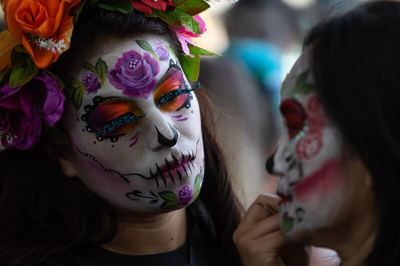 Desfile de catrinas por Paseo de la Reforma 23 octubre 2022