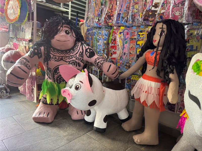 Piñatas de personajes película