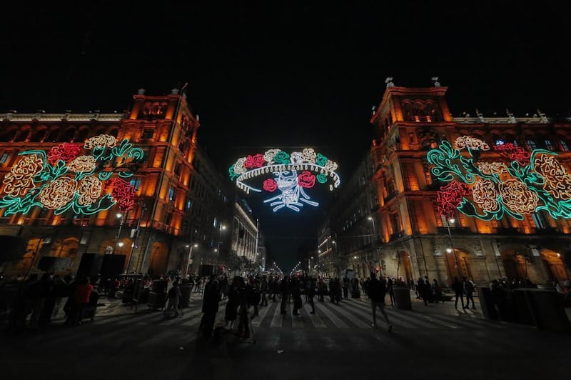 Alumbrado Día de Muertos