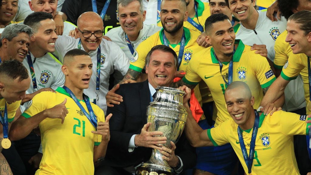 Jair Bolsonaro desea tener la Copa América en Brasil