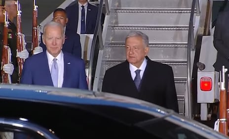 Biden y AMLO se encuentran en el Aeropuerto Felipe Ángeles