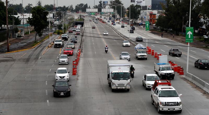 Aunque desde hace años se propuso construir una vialidad transversal que ayudara a movilizar el tránsito en Tlajomulco, la avenida Poliducto, no ha iniciado su construcción.