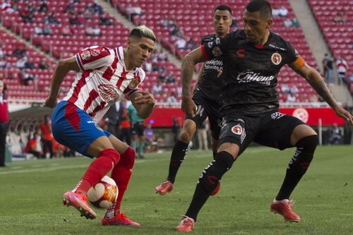 VIDEO: Afición de Chivas abuchea a Uriel Antuna en el Estadio Akron