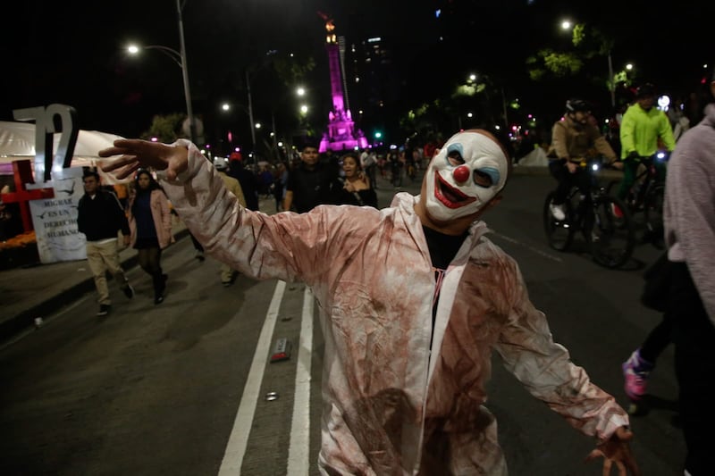 Paseo Nocturno Día de Muertos CDMX: Fotos de los mejores disfraces de la noche