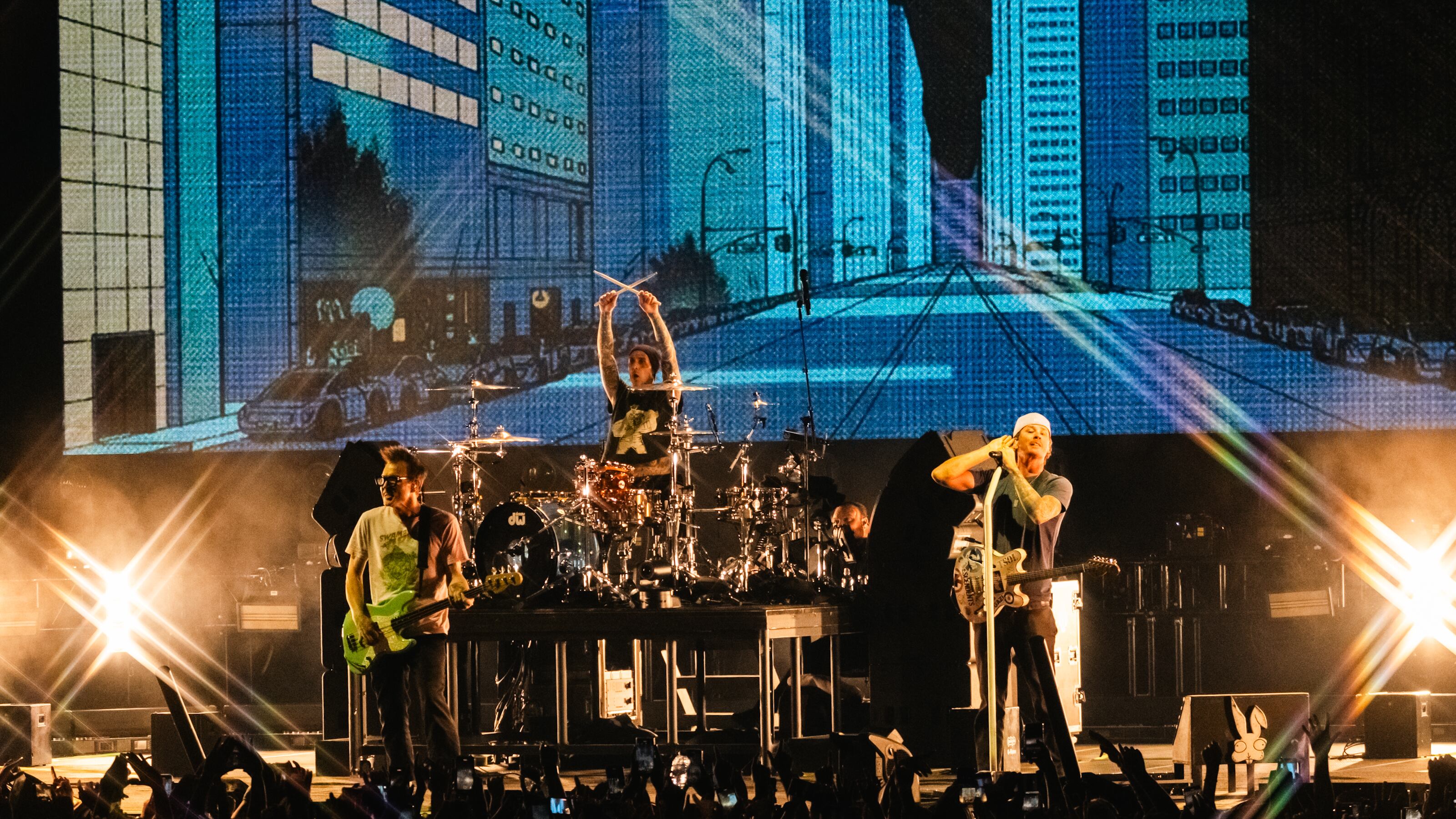 Primer concierto de Blink 182 en el Palacio de los Deportes
