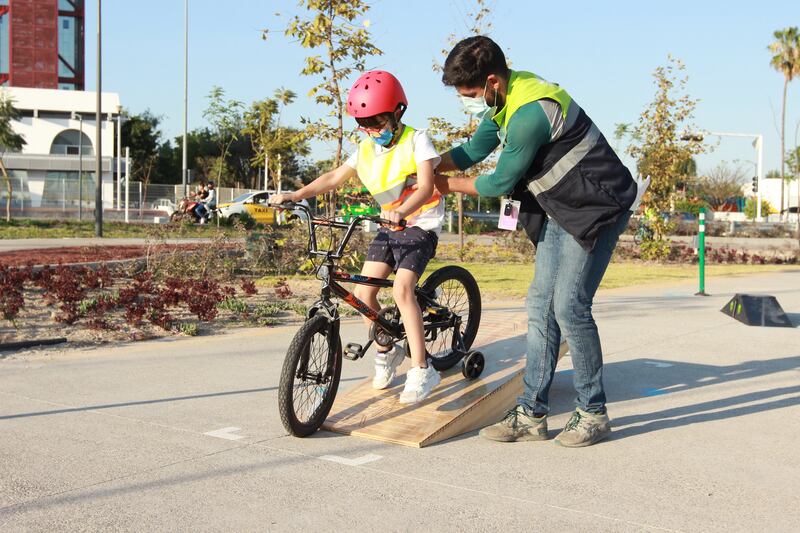 En una primera etapa, la Biciescuela de La Normal estará enfocada en niños pequeños.