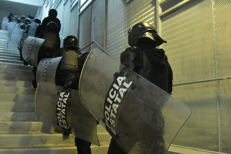 La Guardia Nacional y el Ejército participaron resguardando la periferia del Cereso.