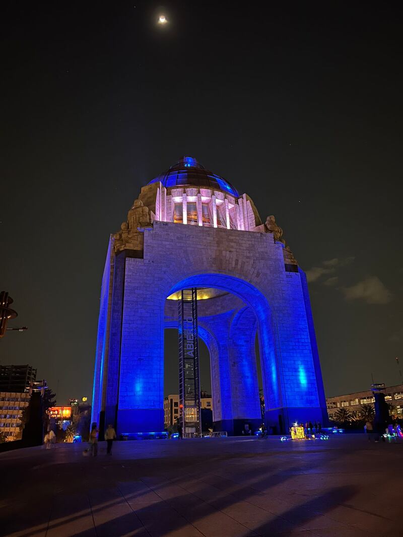 Edificios de la Ciudad de México se iluminan en Comemoración al 75 aniversario de la Independencia de Israel