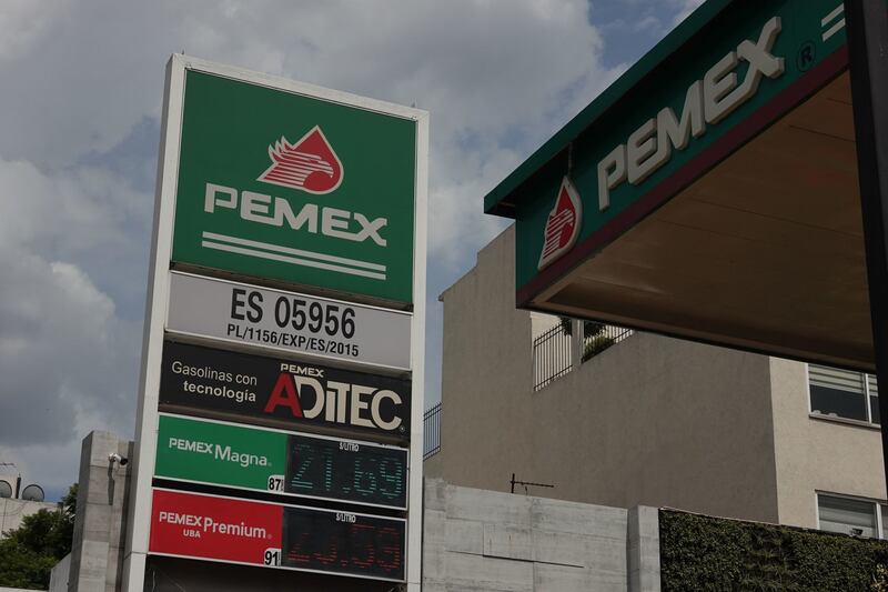 Aumento en precio de gasolina impacta en cartera de latinoamericanos