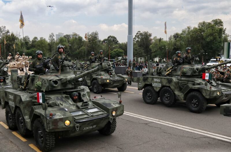 Desfile militar: Guardia Nacional y militares ensayan