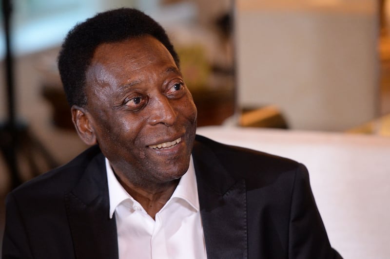 Pelé mandó un mensaje en redes sociales