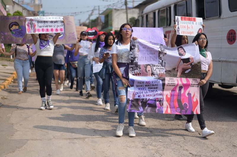 Abigail Esmeralda: marchan por murte de alumna de telebachillerato