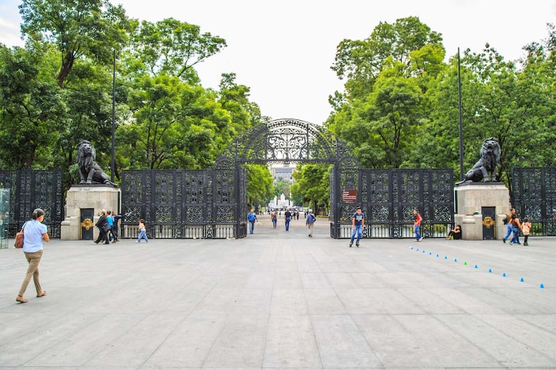 Puerta los Leones de Chapultepec 2