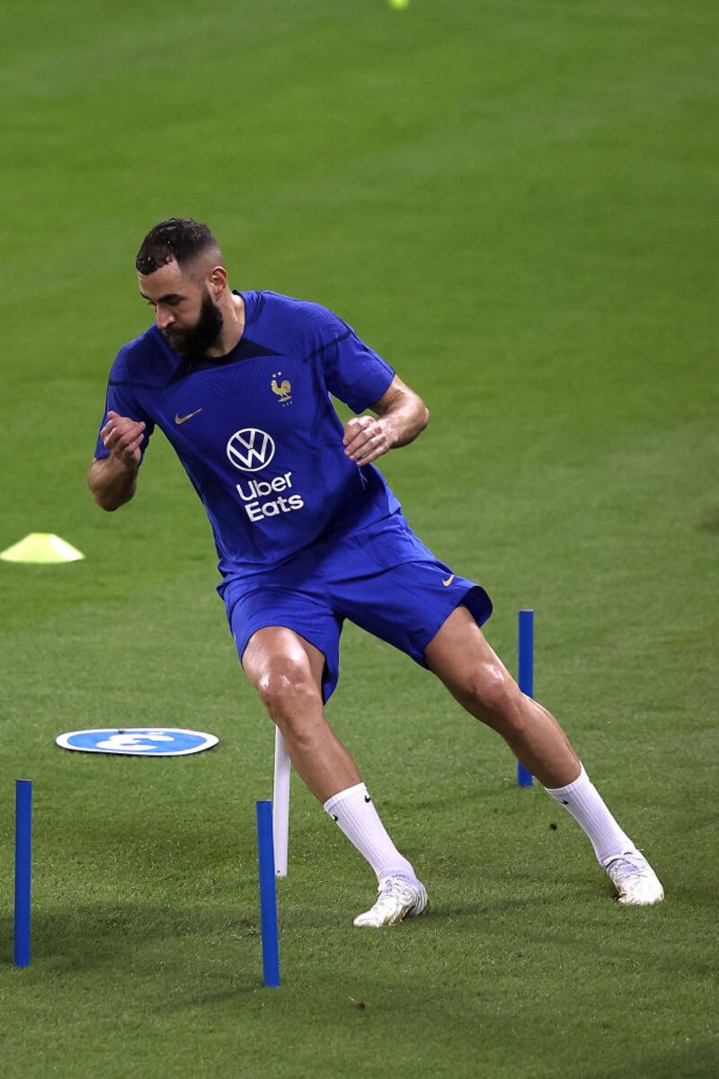 Benzema en un entrenamiento de Francia en Qatar 2022