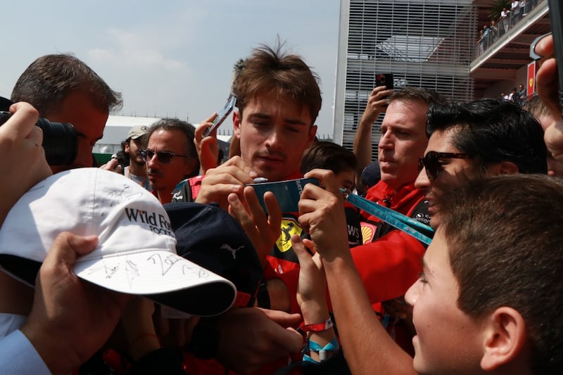 Así se vive la emoción de la F1 en el Autódromo Hermanos Rodríguez.