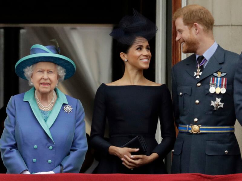 Uma fonte disse ainda ao Daily Mail que  "afirma-se que os Sussex não passariam tempo com outros membros da realeza, como Charles e William" durante a visita.