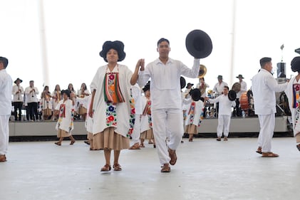 Arrancan las fiestas de Lunes de Cerro en la Guelaguetza 2024