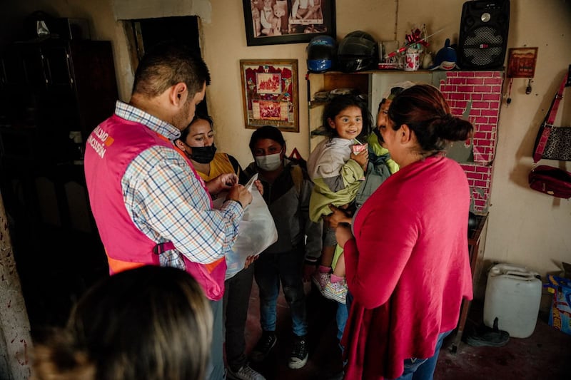 Se brindó apoyo a ocho familias afectadas conformadas por 13 adultos y 8 menores.