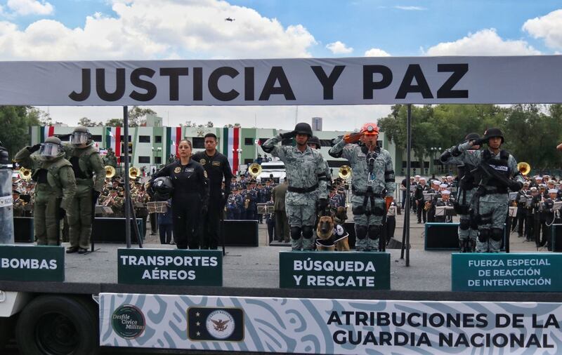 Desfile militar: Guardia Nacional y militares ensayan