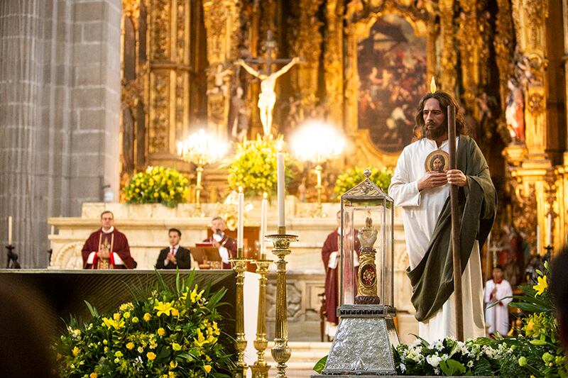 Farmacias Similares, Catedral Metropolitana de la Ciudad de México, San Judas Tadeo, Grupo Por Un País Mejor