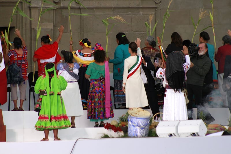 ¿Cuáles fueron los compromisos que Claudia Sheinbaum asumió en el Zócalo?