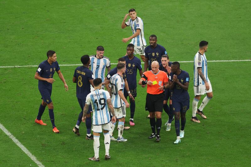 Szymon Marciniak durante la final del Mundial entre Argentina y Francia.