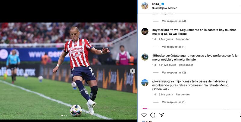 Afición de Chivas pidió a Chicharito que se retire.