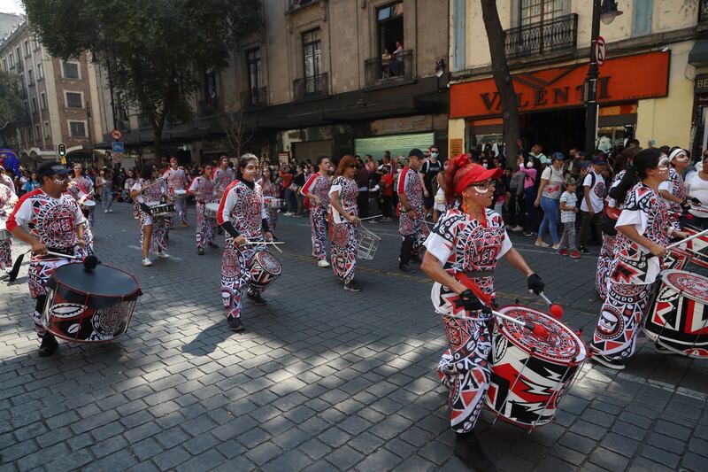 Se llevó a cabo el 14vo desfile y concurso de alebrijes monumentales del Museo de Arte Popular en las principales calles de la Ciudad de México.