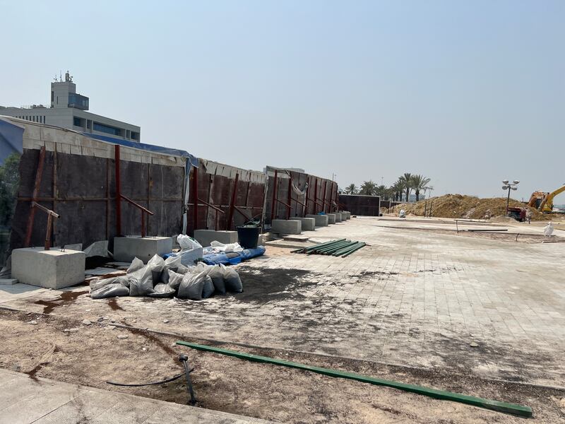 Tratan de realizar obras por las tardes cuando el calor da un respiro.