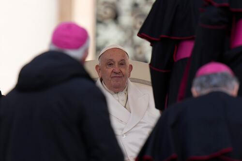 Papa Francisco es acusado de utilizar un insulto homofóbico en una reunión a puertas cerradas