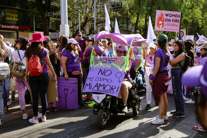 Celebrar los logros históricos y sensibilizar sobre los prejuicios que aquejan a las mujeres, son algunos de los actos que puedes hacer este día