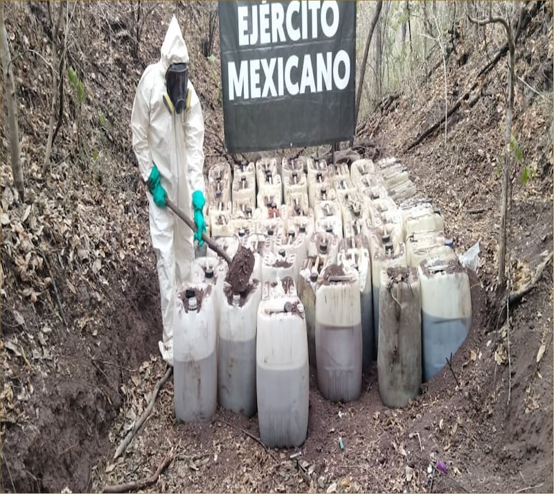 Las investigaciones continúan para determinar la vinculación de los detenidos con organizaciones criminales y su participación en actividades ilícitas en el estado de Sonora.