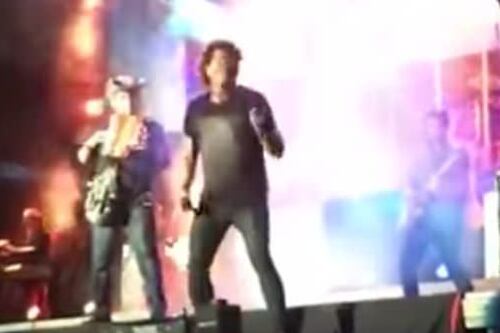 La fea y dolorosa caída de Carlos Vives durante concierto en Bolivia