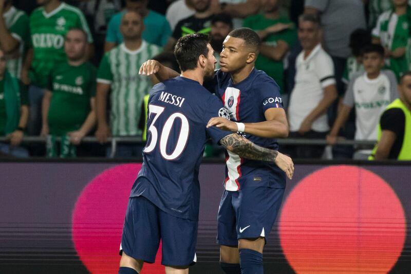 Messi y Mbappé son compañeros en el PSG