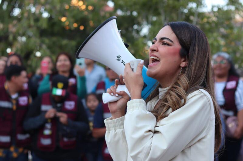 Se registra Andrea Chávez para contender por el Senado de la República